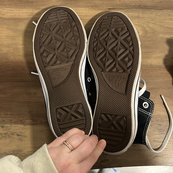 Black high top converse - Picture 4 of 4